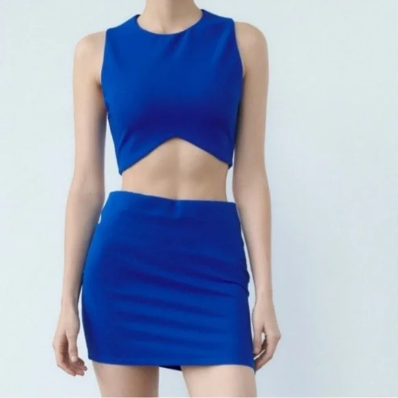 ZARA Blue Sleeveless Crop Top - Picture 2 of 5